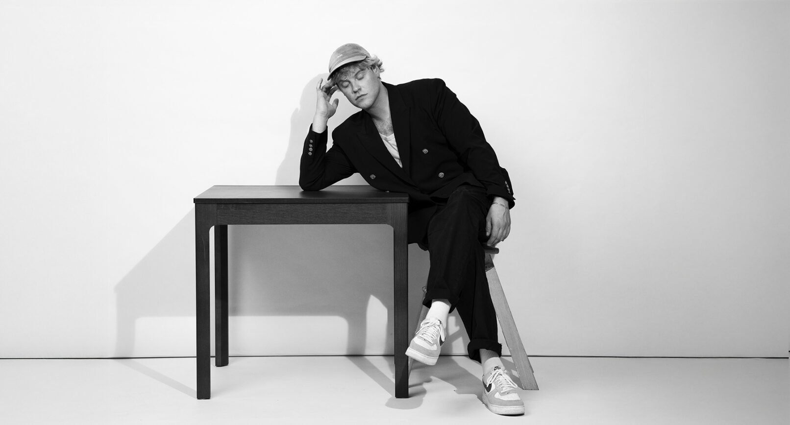 Portræt af Hjalmer Larsen fotograferet af portrætfotograf Christian Krog